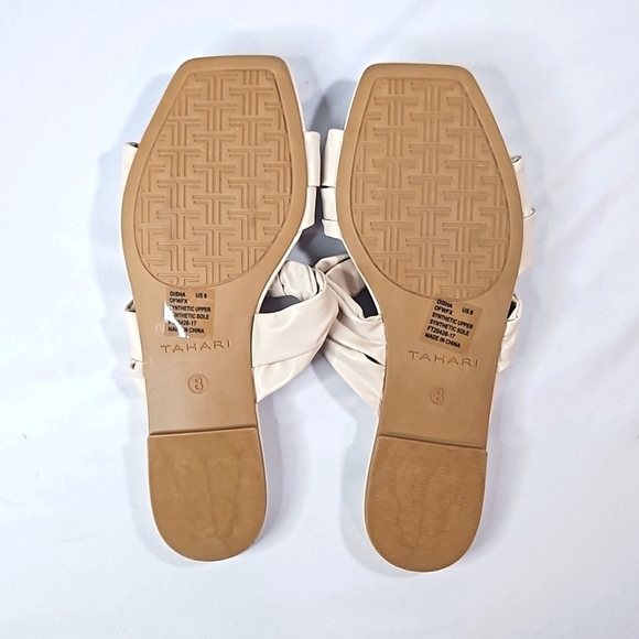 Tahari Faux leather Cream Sandals Sz 8 NWOT - Picture 6 of 6